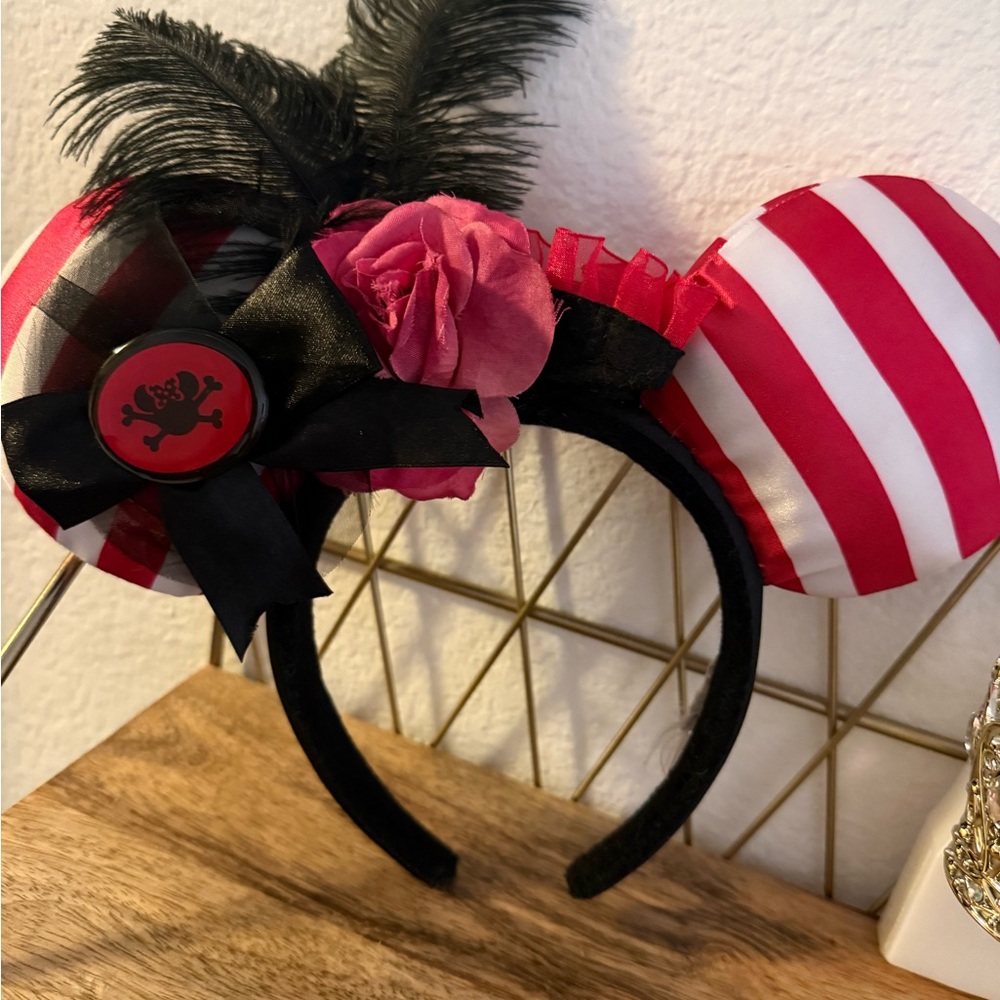 Disney Red and White Striped Pirate Minnie Ears Headband - Picture 3 of 3